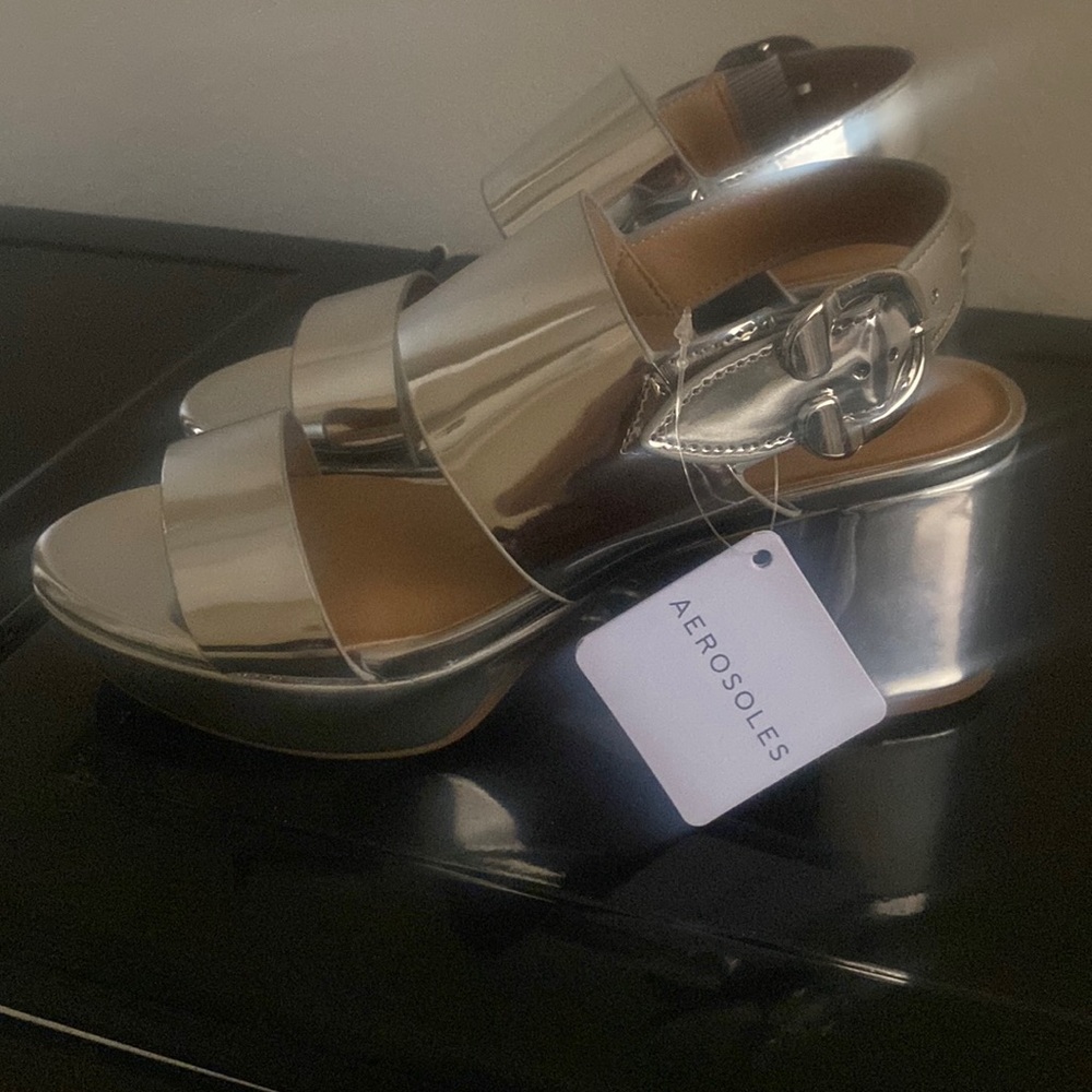 Super cute and comfy platform heels